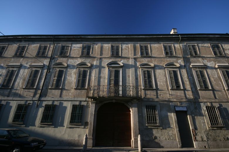 Storico Palazzo in piccolo borgo a ridosso dell'Oltrepò Pavese 