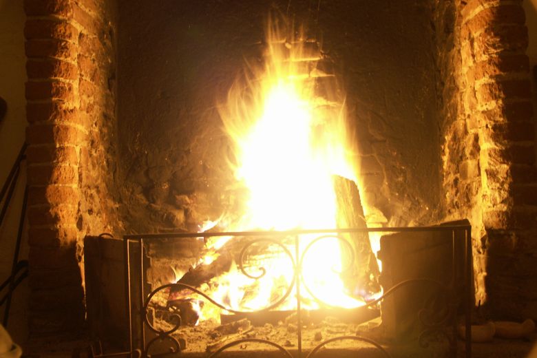 Storico Palazzo in piccolo borgo a ridosso dell'Oltrepò Pavese 