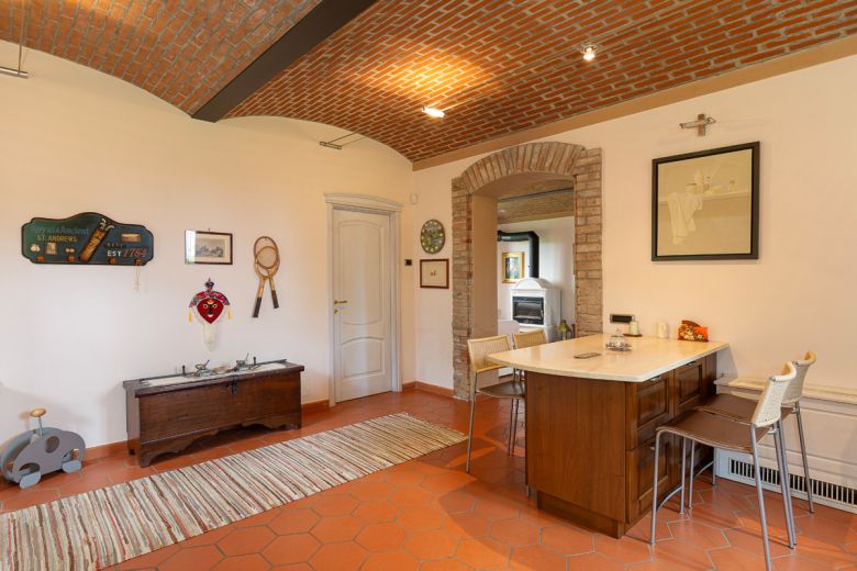 Prestigious residence in the Park of the Castle ''La Bastardina'' - hills of Piacenza