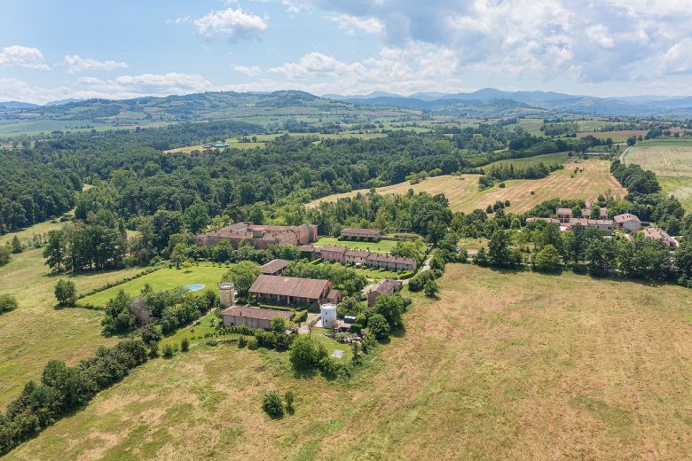 Prestigious residence in the Park of the Castle ''La Bastardina'' - hills of Piacenza