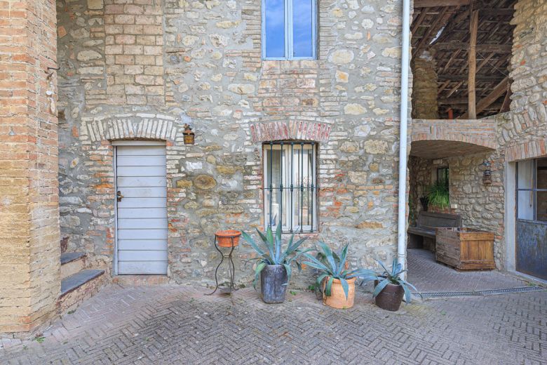 Oltrepò Pavese Hills - Detached House with ancient stone buildings Oltrepò Pavese Hills - Detached House with ancient stone buildings