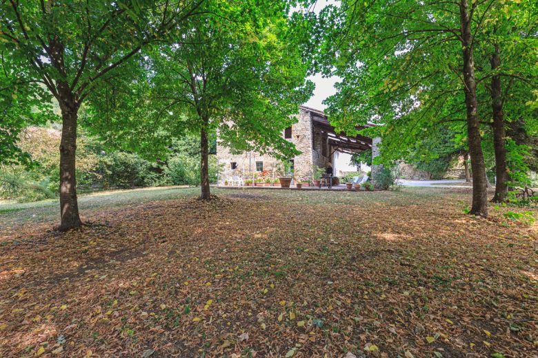 Oltrepò Pavese Hills - Detached House with ancient stone buildings Oltrepò Pavese Hills - Detached House with ancient stone buildings