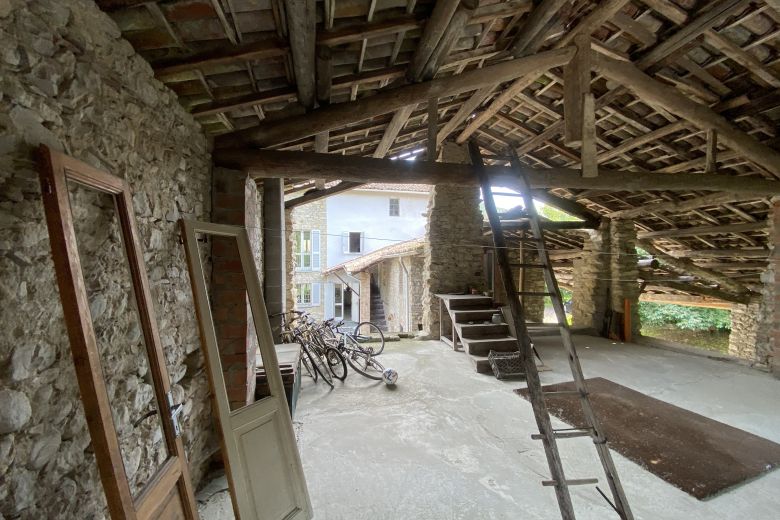 Oltrepò Pavese Hills - Detached House with ancient stone buildings